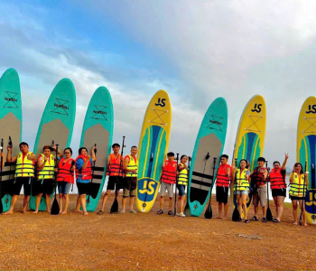 Chèo SUP khi đi Camping: Trải Nghiệm Mới Lạ và Thú Vị